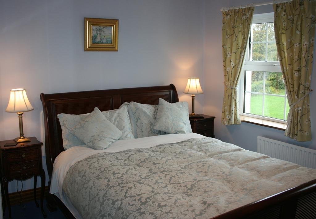 Avarest Bunratty B&B Шеннон Номер фото