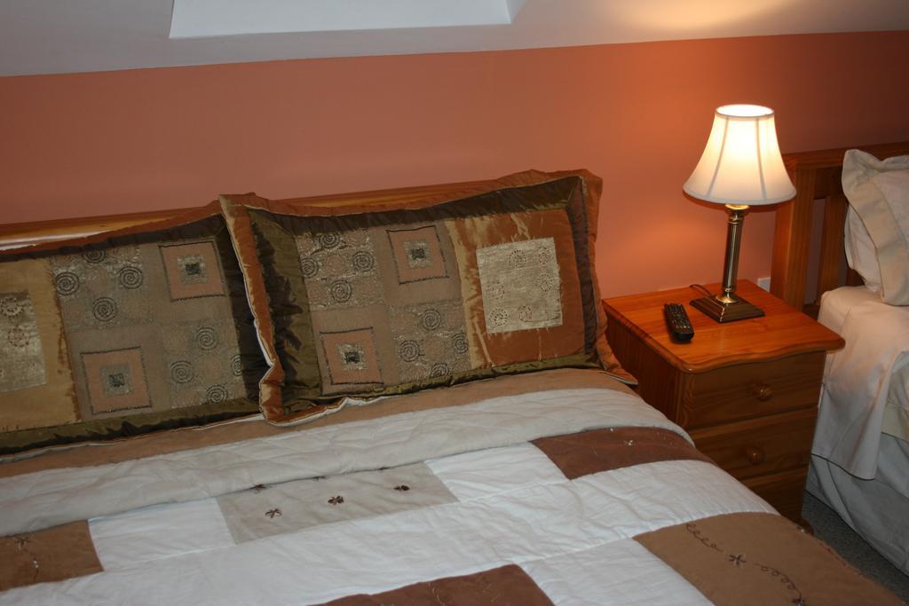 Avarest Bunratty B&B Шеннон Номер фото